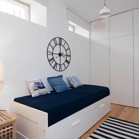 Casa Do Castelo 1- Work Or Relax In The Historic Heart Of Lisbon! *