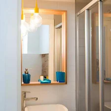 Casa Do Castelo 1- Work Or Relax In The Historic Heart Of Lisbon! *