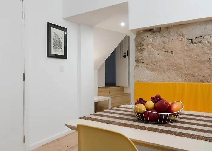 Casa Do Castelo 1- Work Or Relax In The Historic Heart Of Lisbon! Apartment