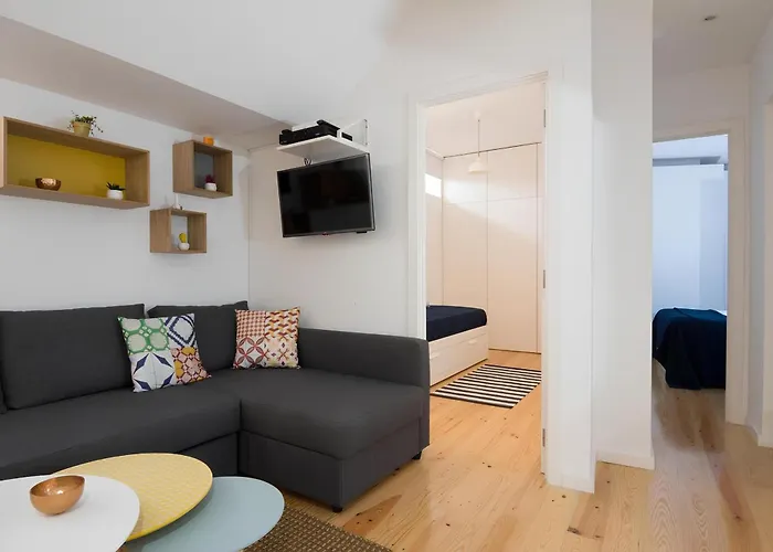 Casa Do Castelo 1- Work Or Relax In The Historic Heart Of Lisbon! *